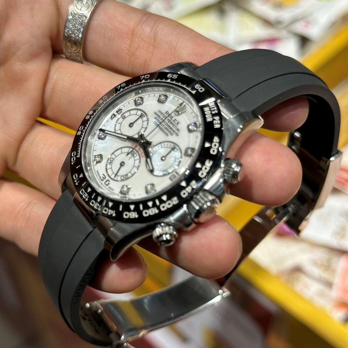Độ hoàn thiện của đồng hồ Rolex replica